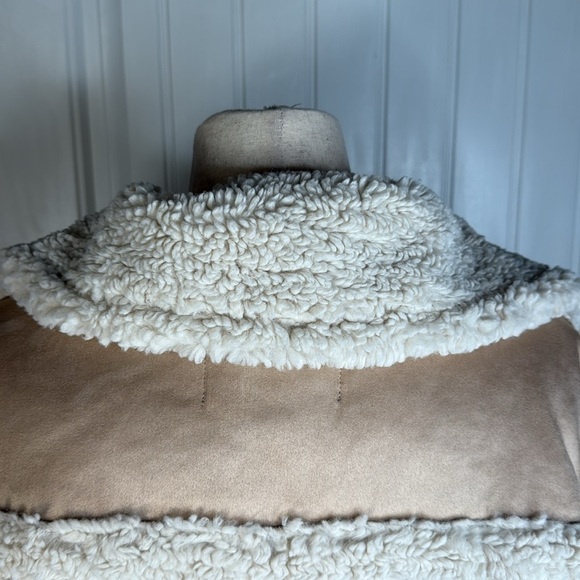 FRYE
Faux Shearling Trim Jacket Sz Large - Picture 9 of 12